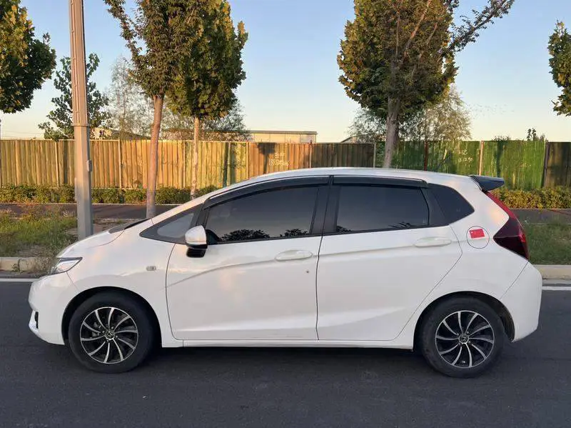 Fit 2016 1.5L LX CVT Comfort Edition — 4