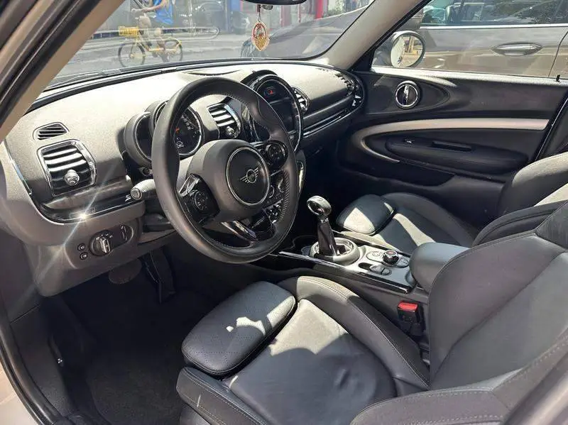 MINI CLUBMAN 2018 1.5T COOPER Artist — 8