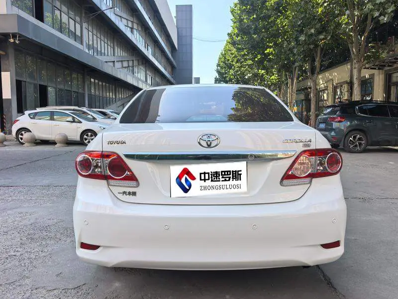 Corolla 2011 1.6L Manual GL — 6