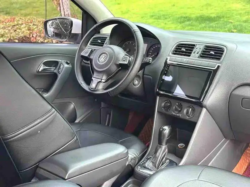 Polo 2013 1.4L Automatic Comfort Edition — 6