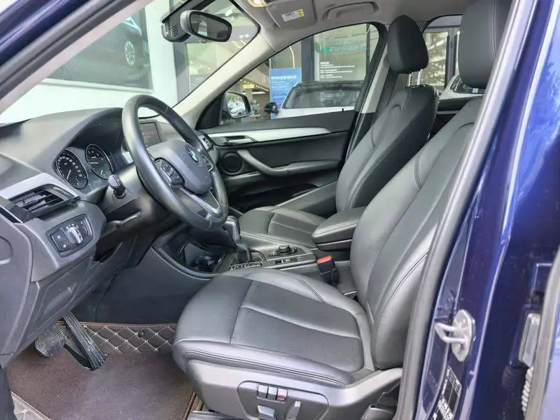 BMW X1 2019 sDrive20Li Leading Edition — 10