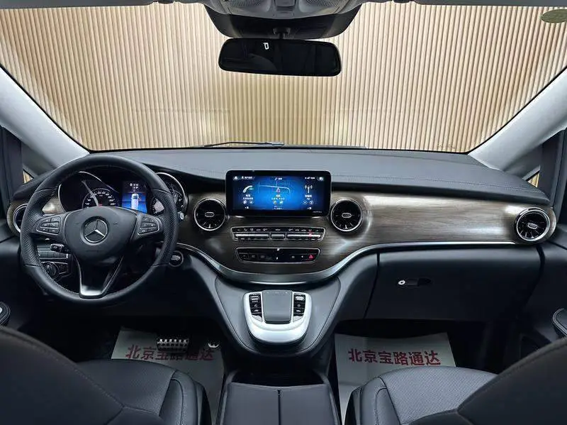 Mercedes-Benz V-Class 2020 V 260 L Long Wheelbase Luxury Edition — 11