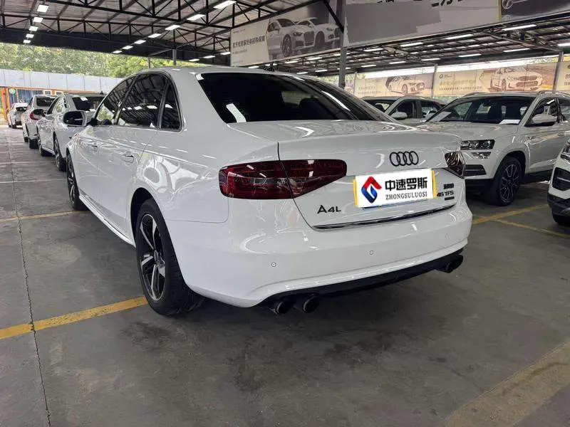 Audi A4L 2015 35 TFSI Automatic Standard Model — 4