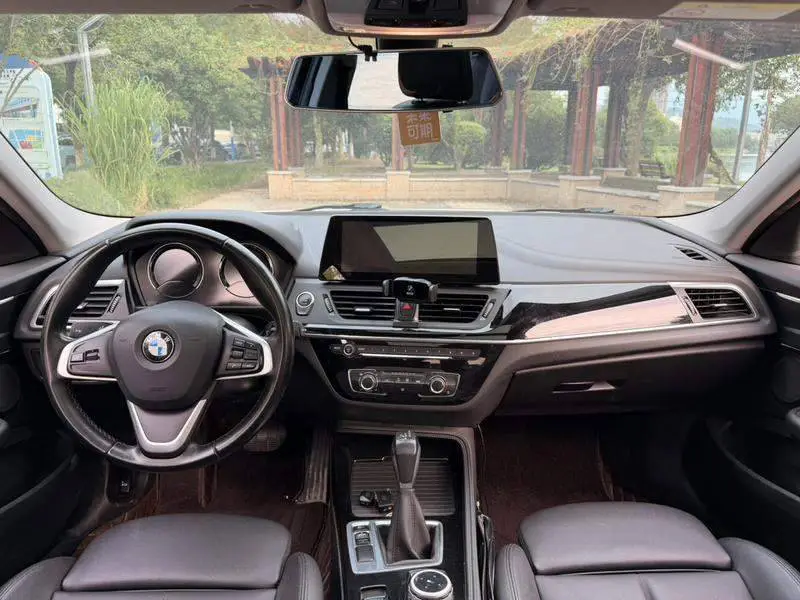 BMW 1 Series 2018 118i Sports — 6