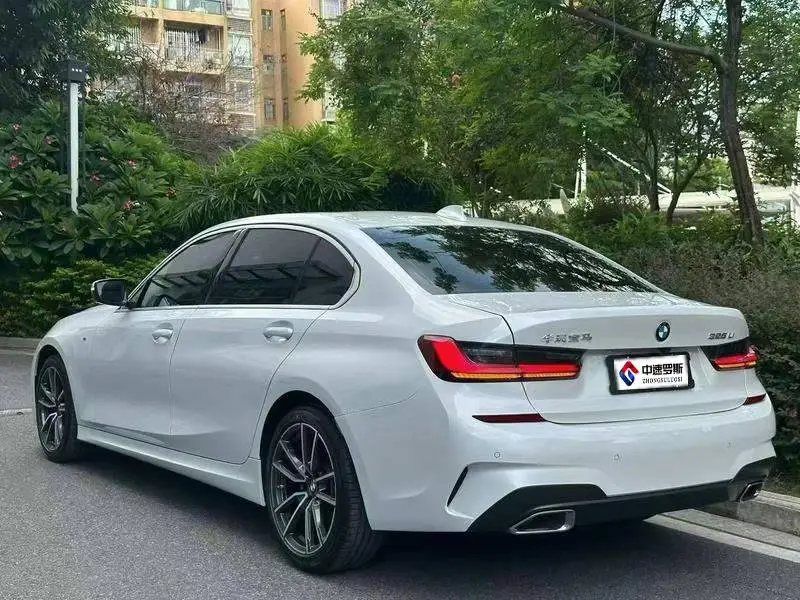 BMW 3 Series 2022 325Li M Sport Package — 4