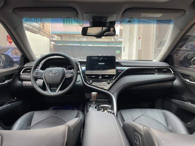 Camry 2021 2.5G Deluxe Edition — 8