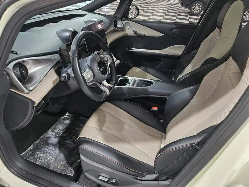 dolphin 2023 500,000 commemorative edition Pro — 8