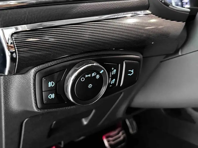 Taurus 2019 EcoBoost 245 Premium Edition — 15