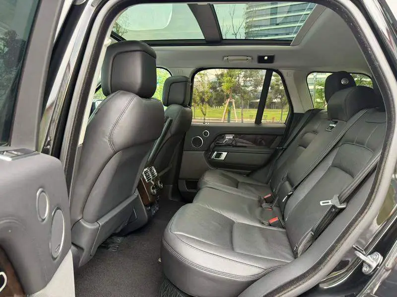 Range Rover 2022 3.0 L6 360PS Legend Edition — 9