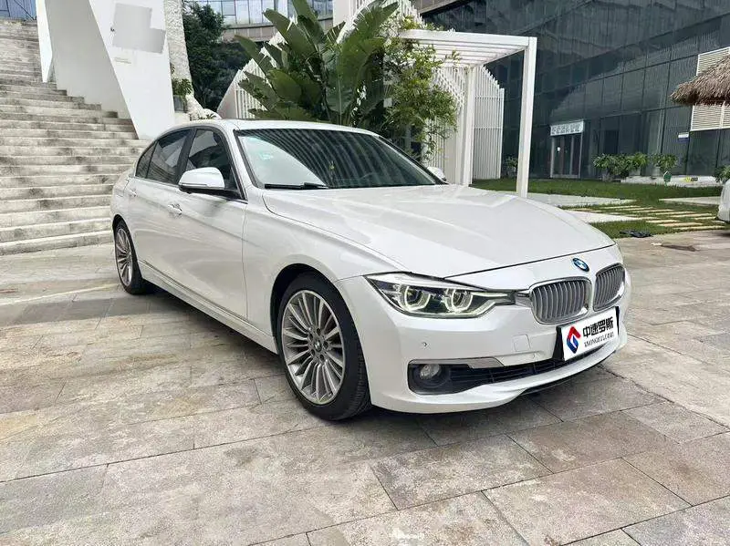 BMW 3 Series 2019 320Li Fashion Edition — 3