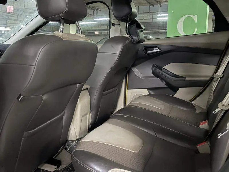 Fox 2012 Sedan 1.6L Automatic Comfort — 12