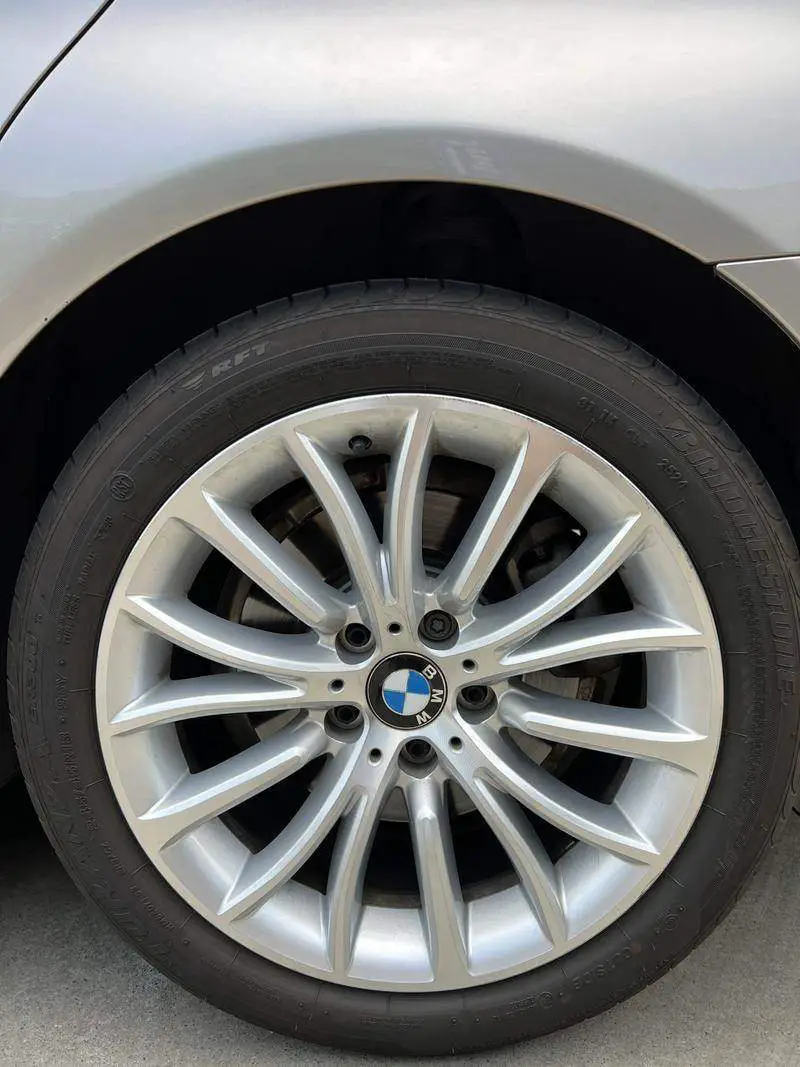 BMW 5 Series 2014 525Li Luxury Design Package — 4