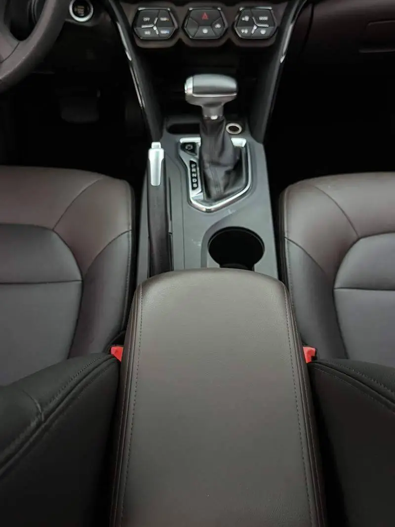 Trumpchi GS4 2017 200T G-DCT 2WD Elite Edition — 12