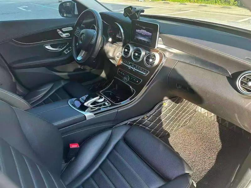 Mercedes-Benz C-Class 2018 C 200 L — 10