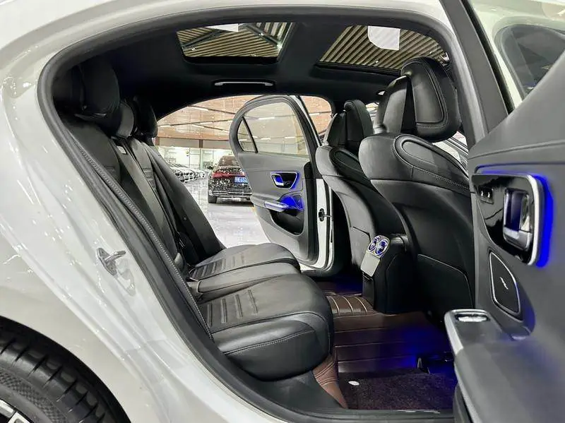 Mercedes-Benz C-Class 2022 C 260 L Sport Edition — 12