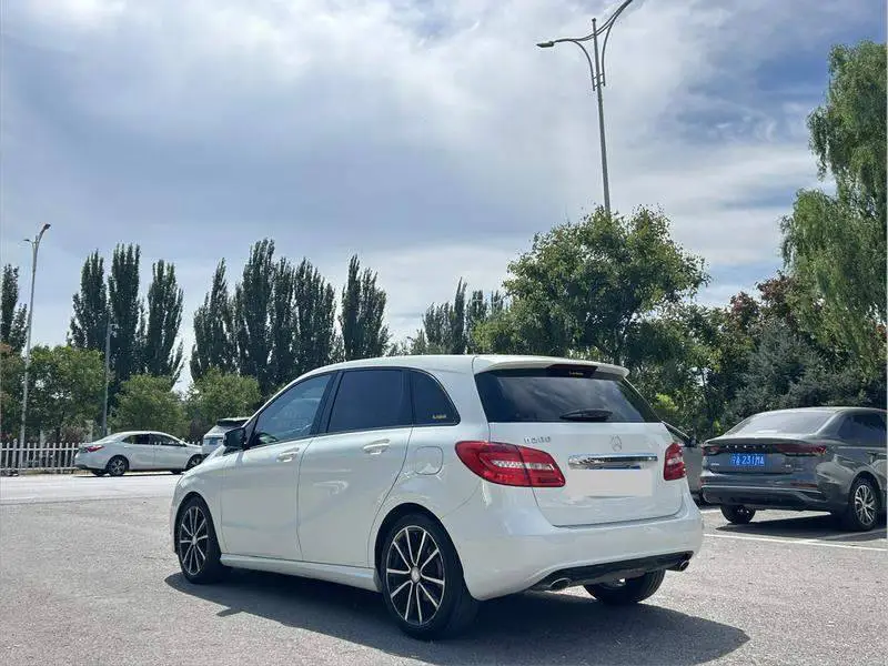 Mercedes-Benz B-Class 2012 B 200 — 4