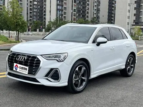 Audi Q3 2021 35 TFSI Stylish and Dynamic