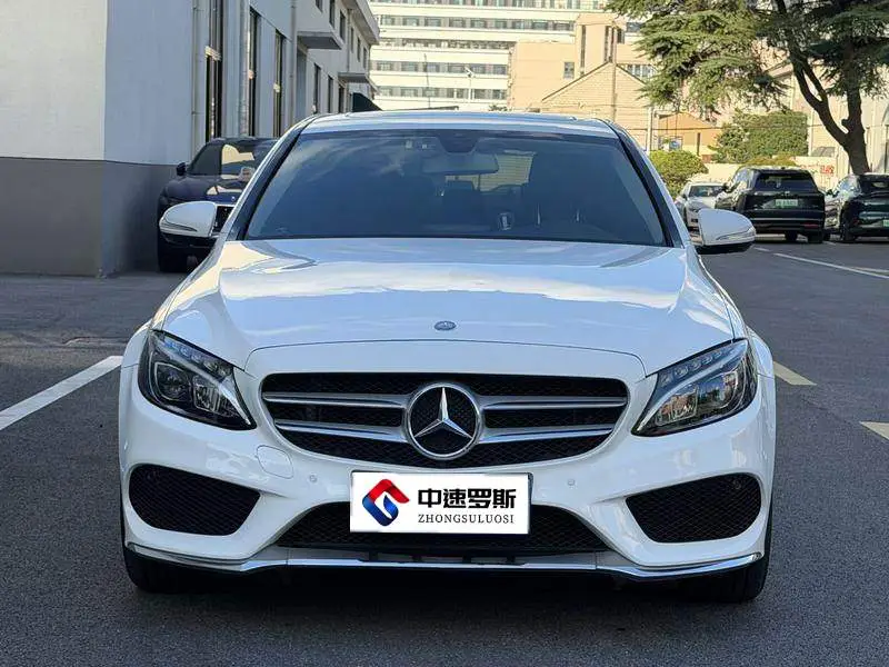 Mercedes-Benz C-Class 2015 C 180 L Sports — 2