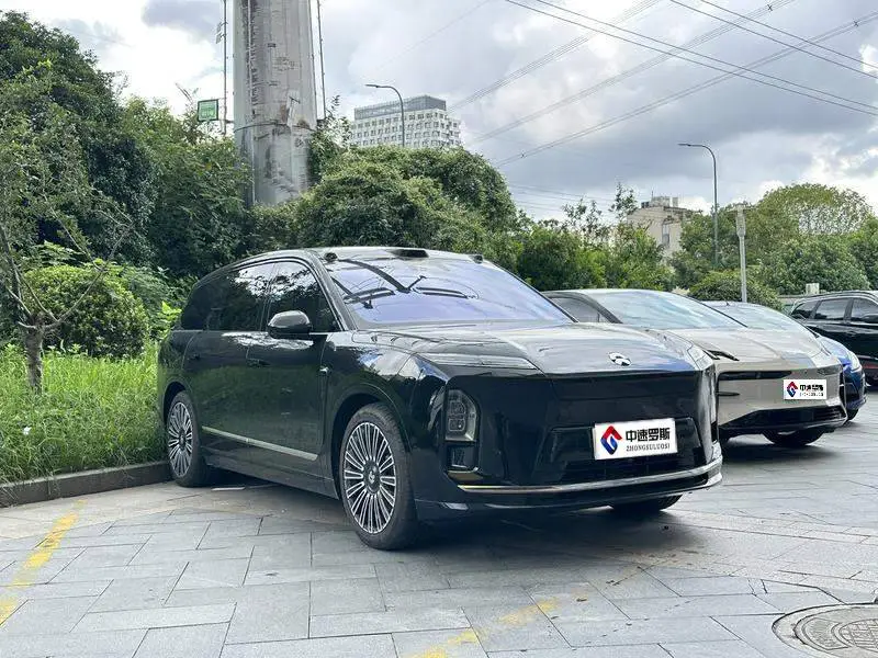 NIO ES8 2026 Six-Seat Executive Luxury Edition — 3