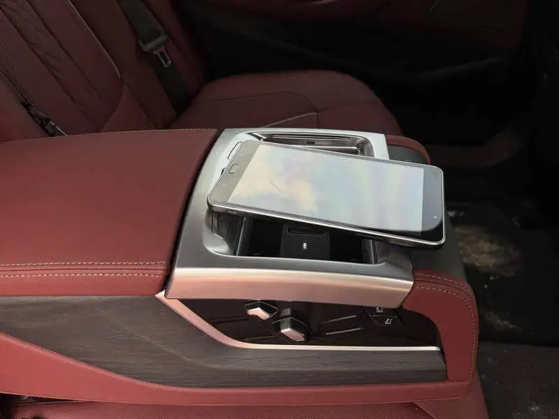 BMW 5 Series 2021 530Li Premium M Sport Package — 10