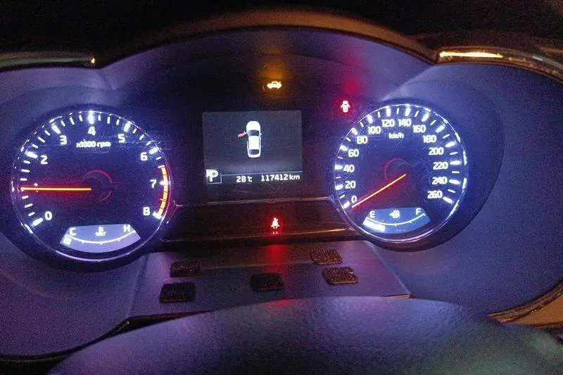 Kia K5 2014 2.0L Automatic LUXURY — 14