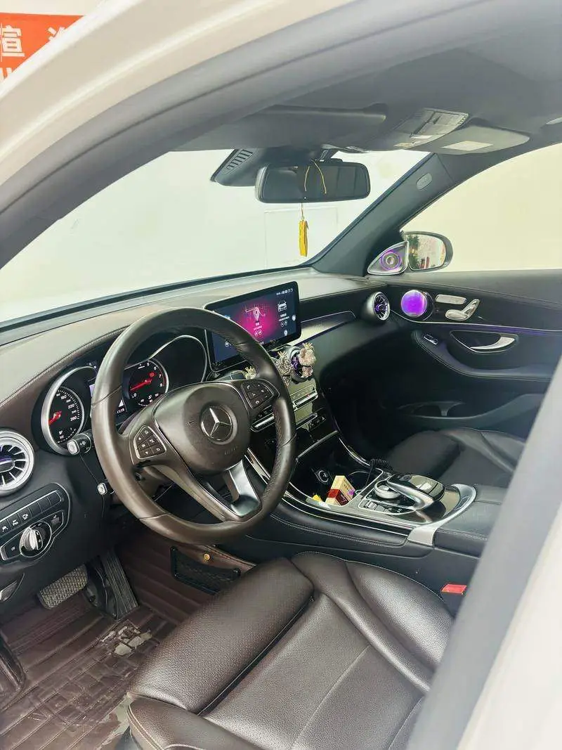 Mercedes-Benz GLC 2017 GLC 260 4MATIC Luxury — 13