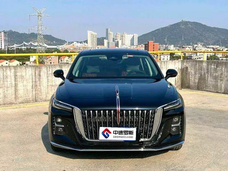 Hongqi H5 2023 2.0T Automatic Intelligent Connection Flagship Edition — 2
