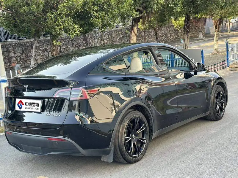 Model Y 2022 rear-wheel drive version — 6