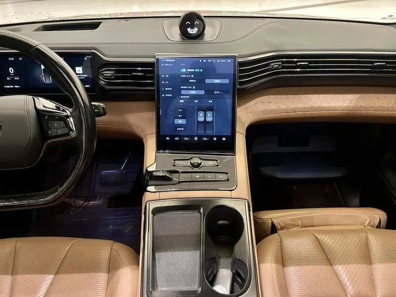 NIO ES8 2020 580KM Signature Edition Six-seat Edition — 6