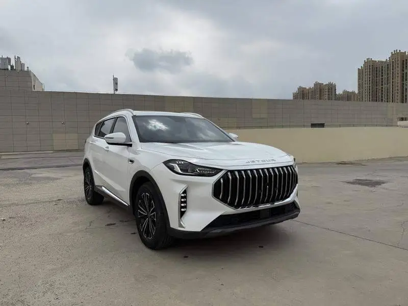 JETOUR X70 PLUS 2024 Champion Edition 1.5T DCT Champion PRO 7-seater — 3