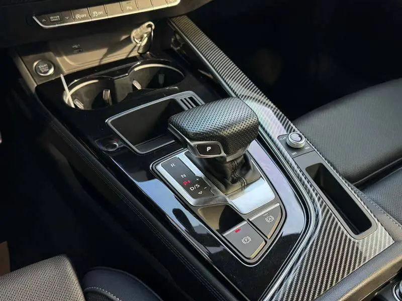 Audi A4L 2024 40 TFSI Luxury Dynamic Edition — 19