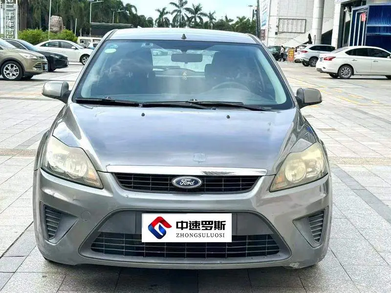 Fox 2012 Hatchback Classic 1.8L Automatic Basic Model — 2