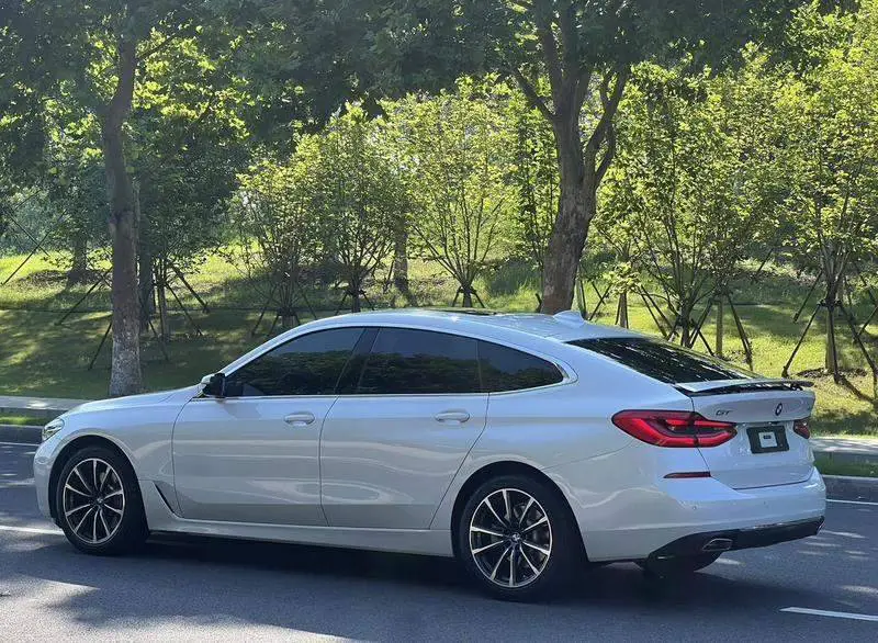BMW 6 Series GT 2021 630i Luxury Design Package — 4