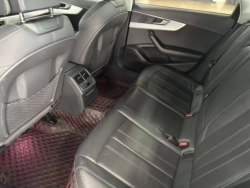 Audi A4L 2020 40 TFSI Luxury Dynamic Edition — 12