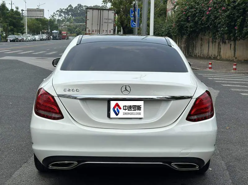 Mercedes-Benz C-Class 2015 facelifted C 200 L — 6