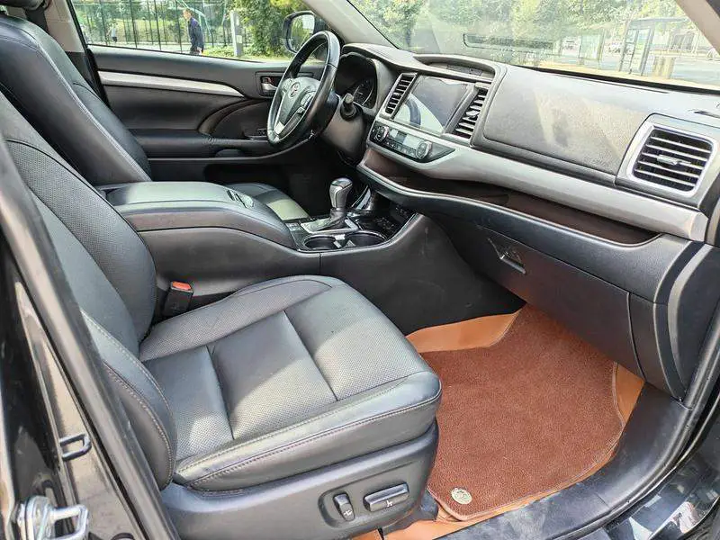 Highlander 2021 2.0T 4WD Premium Edition 7 Seaters — 18