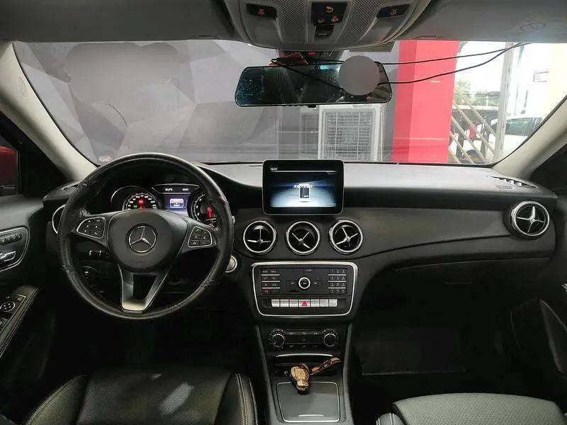 Mercedes-Benz GLA 2018 GLA 200 Dynamic — 5