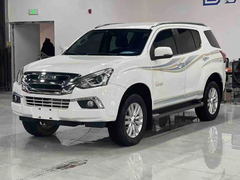 mu-X 2022 2.0T Gasoline Automatic 4WD Jinyue 5 Seater