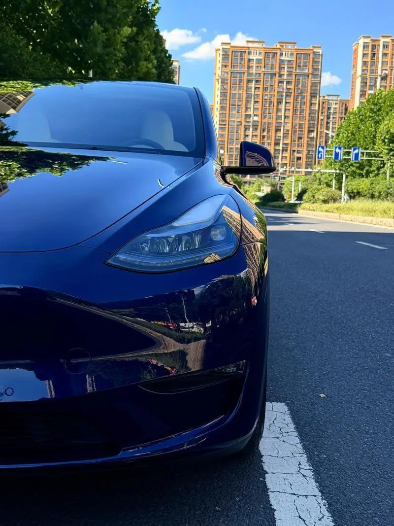 Model Y 2022 Performance All-Wheel Drive — 11