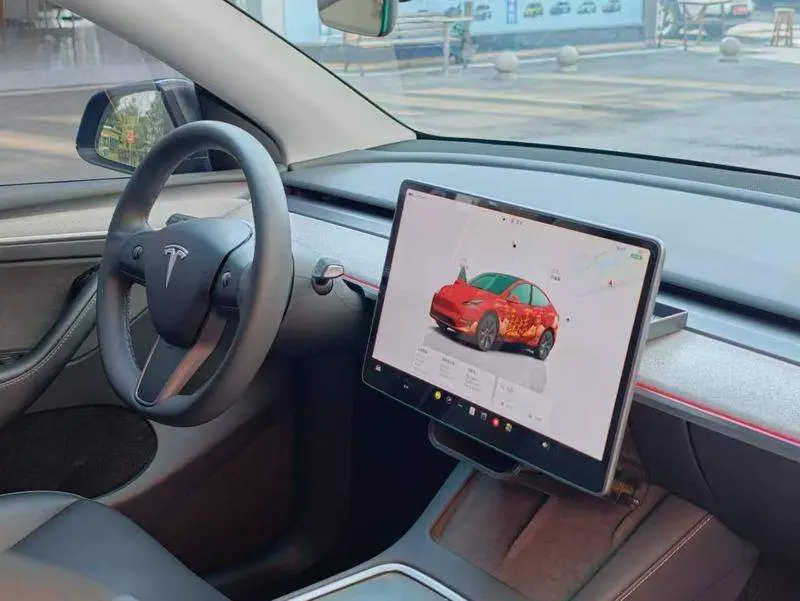 Model Y 2024 rear-wheel drive version — 12