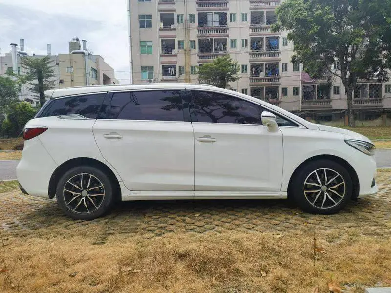 Song MAX 2018 1.5T Automatic Intelligent Connection Premium 6 Seaters — 15