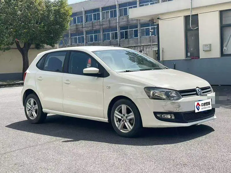Polo 2013 1.6L Automatic Comfort Edition — 3