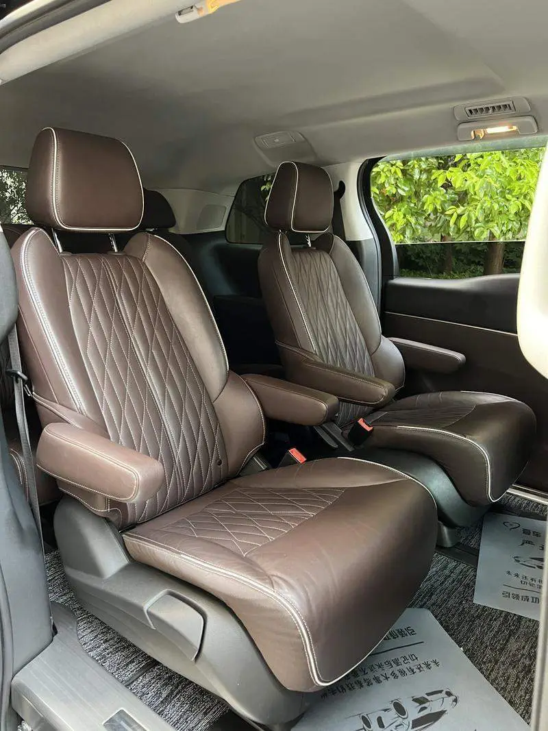 Buick GL8 2021 Land Business Class 652T Comfort — 3