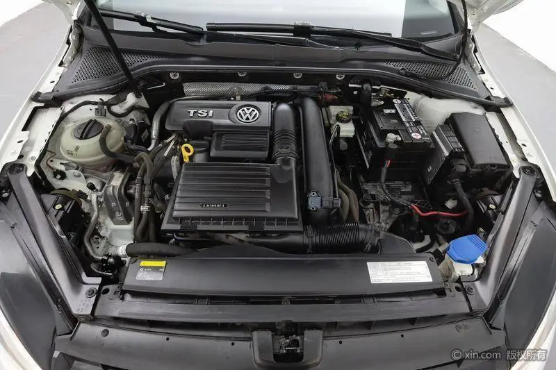 Golf 2016 230TSI Automatic Luxury — 5