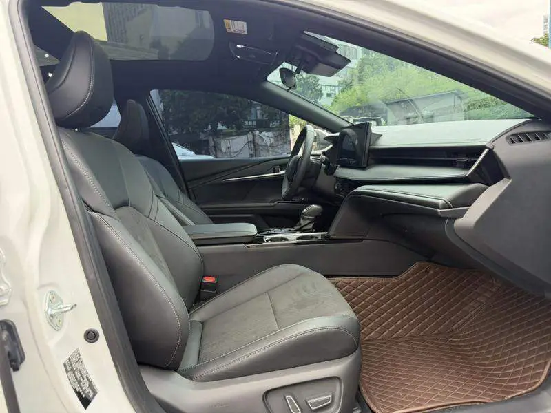 Camry 2024 Hybrid 2.0HS Sports Edition — 12