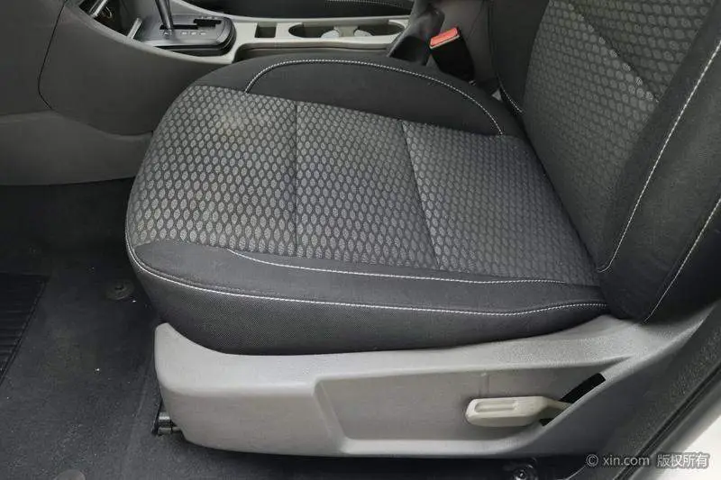 Fox 2013 Hatchback Classic 1.8L Automatic Millionth Anniversary Edition — 20