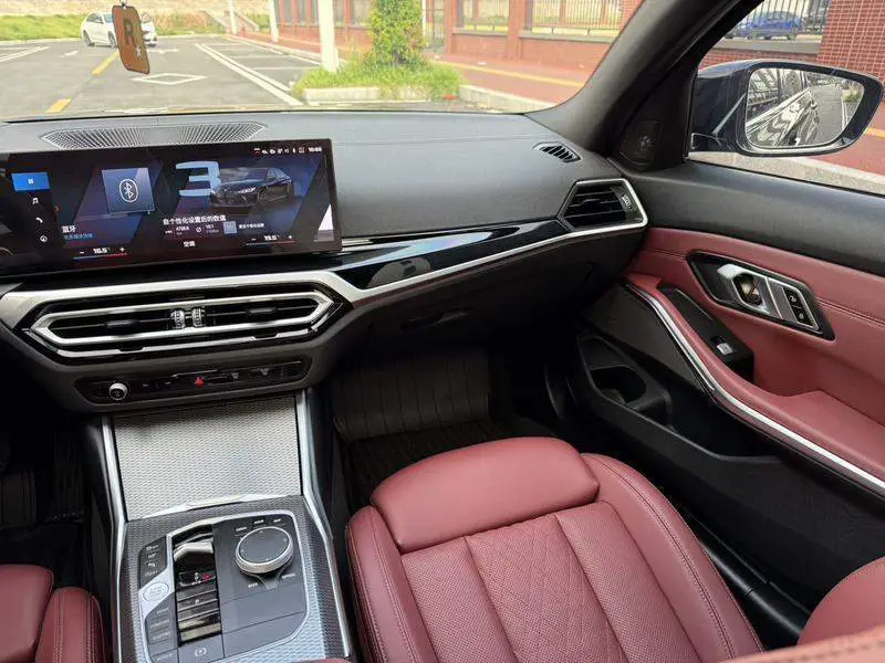 BMW 3 Series 2023 330Li M Sport Night Edition — 9