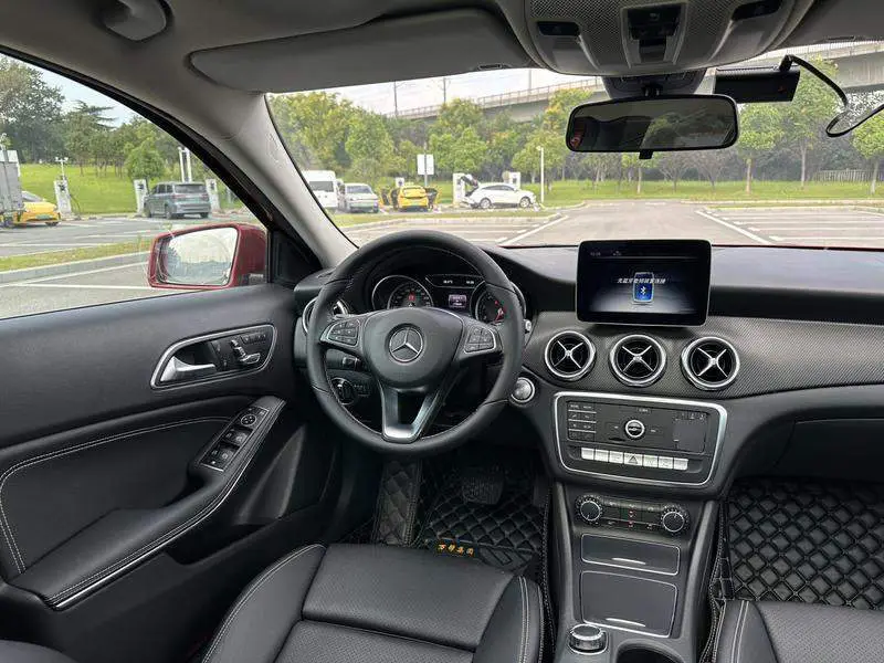Mercedes-Benz GLA 2018 GLA 200 Dynamic — 18