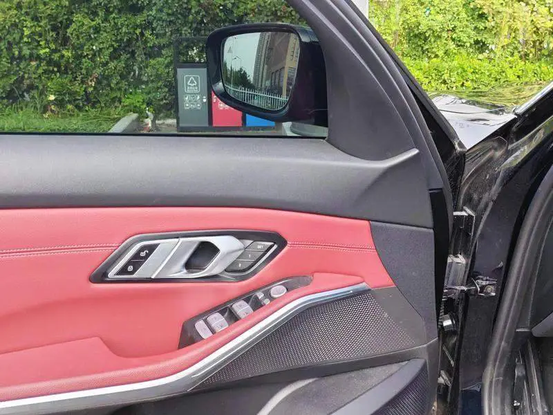 BMW i3 2025 eDrive 40 L Night Edition — 20