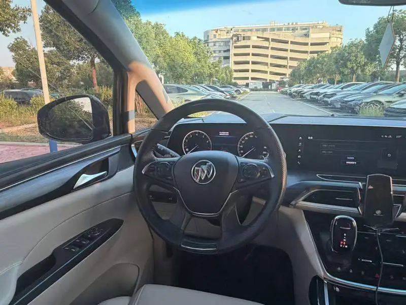 Buick GL8 2022 ES Lu Zun 653T Comfort Edition — 15
